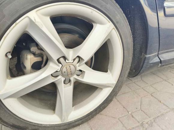 [深圳·粤D] 二手奥迪奥迪A82009款 A8L 2.8 FSI 标准型