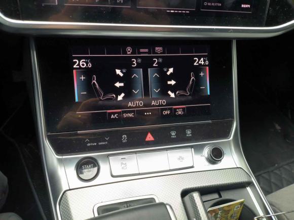 [上海·苏U] 二手奥迪奥迪A6L2022款 45 TFSI 臻选动感型