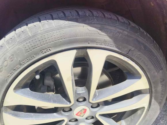 [南京·苏A] 二手荣威荣威RX32018款 1.6L CVT旗舰版