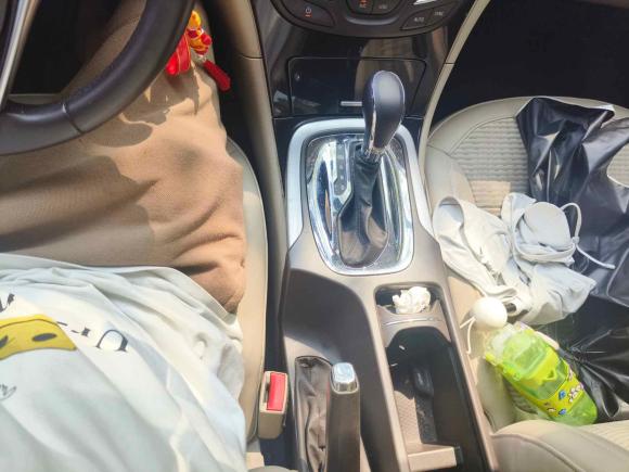 [嘉兴·浙F] 二手别克君威2015款 2.0L 领先时尚型