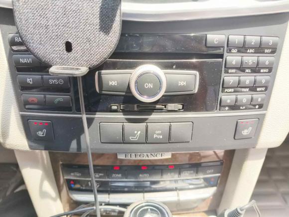 [上海·沪B] 二手奔驰奔驰E级2010款 E 200 CGI 优雅型