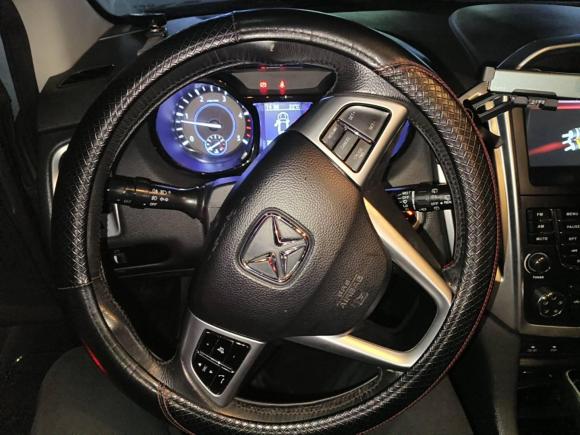 [上海·沪B] 二手江铃驭胜S3502013款 2.4T 自动两驱柴油豪华版5座