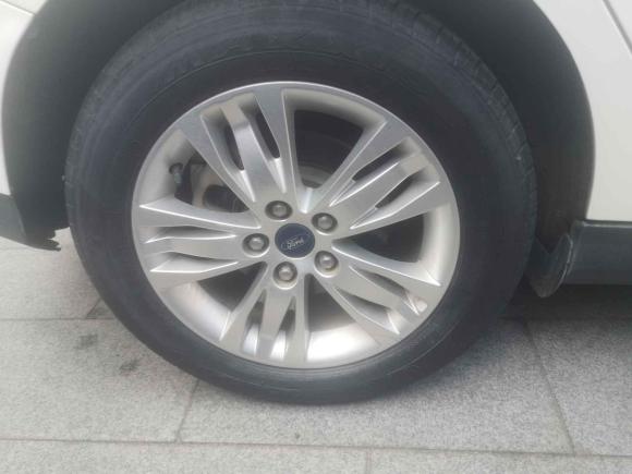 [温州·浙C] 二手福特福克斯2012款 两厢 1.6L 自动舒适型