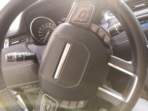 [上海·沪H] 二手路虎揽胜极光2013款 2.0T 5门耀动版