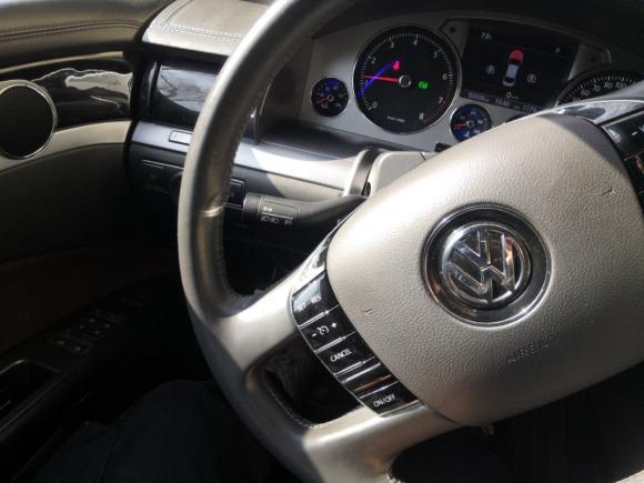 [杭州·浙A] 二手大众辉腾2015款 3.0L 专享版