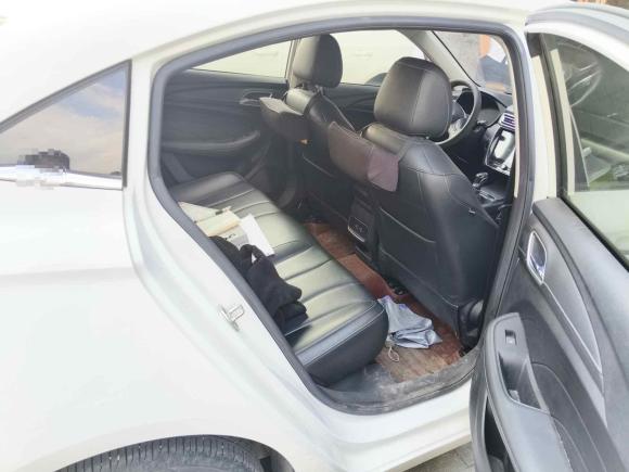 [济南·鲁A] 二手荣威荣威i52020款 1.5L 自动4G互联领豪旗舰版