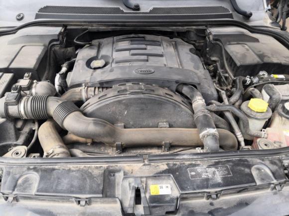 [义乌·浙G] 二手路虎发现2013款 3.0 SDV6 HSE 柴油版