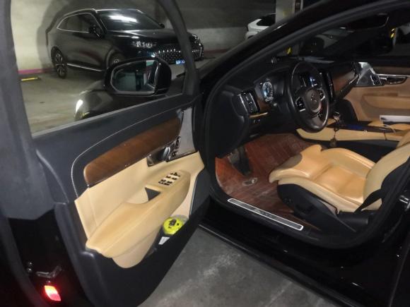 [广州·粤A] 二手沃尔沃沃尔沃S902018款 T5 智尊版