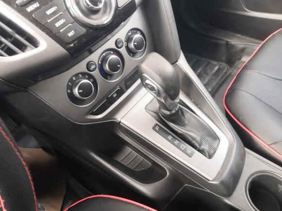 [成都·川A] 二手福特福克斯2012款 两厢 1.6L 自动舒适型