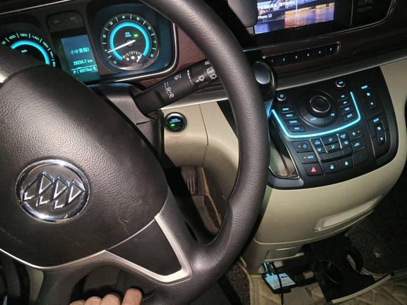 [南昌·赣A] 二手别克别克GL82013款 2.4L CT豪华商务舒适版