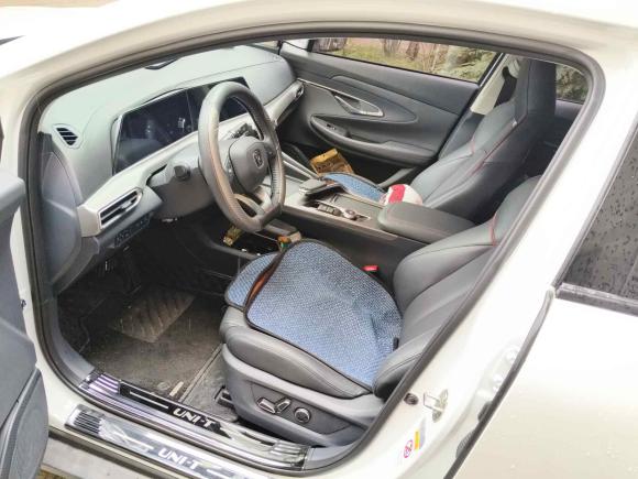 [上海·苏E] 二手长安长安UNI-T2020款 1.5T 旗舰型