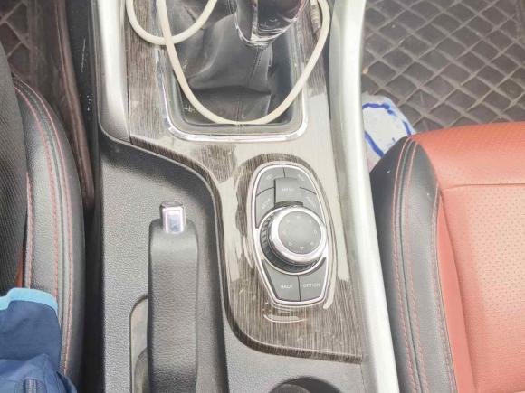 [杭州·豫Q] 二手北汽幻速北汽幻速S32016款 S3L 1.5L 手动尊贵型