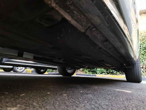 [上海·沪F] 二手路虎揽胜极光2020款 249PS R-DYNAMIC SE 运动科技版