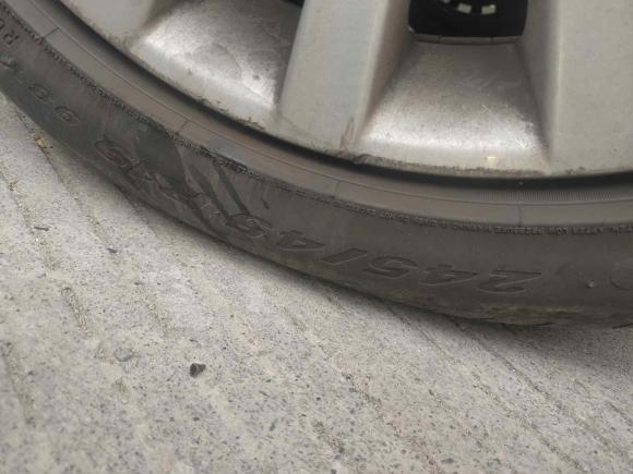 [宁波·浙B] 二手宝马宝马5系GT2014款 535i 领先型