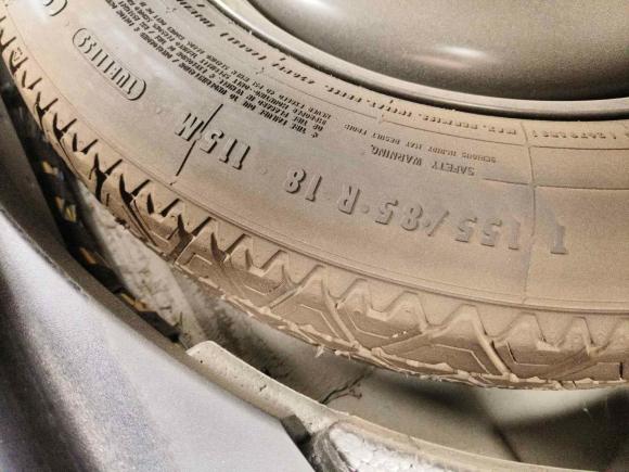 [上海·皖A] 二手路虎揽胜极光2015款 2.0T 5门耀动版