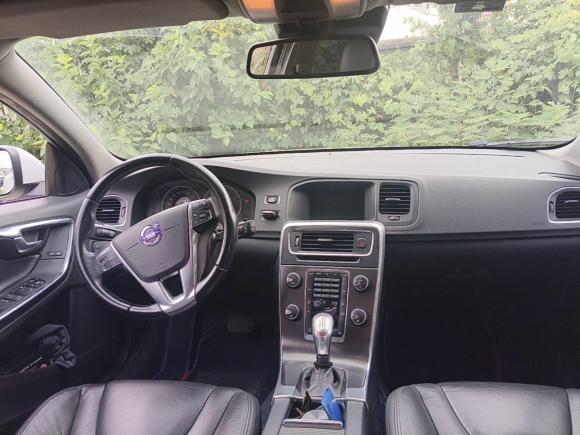 [无锡·苏B] 二手沃尔沃沃尔沃V602013款 T5 智雅版