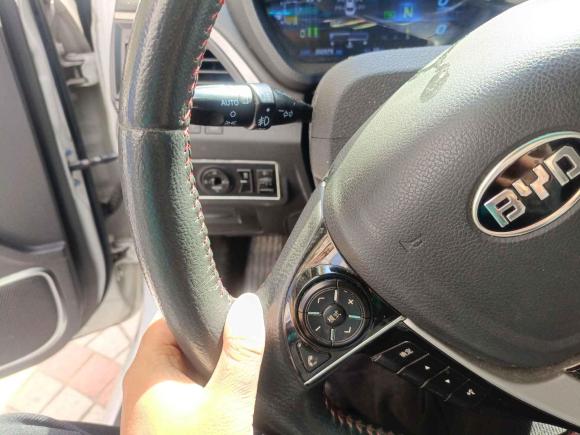 [上海·沪D] 二手比亚迪秦新能源2015款 1.5T 双冠旗舰Plus版