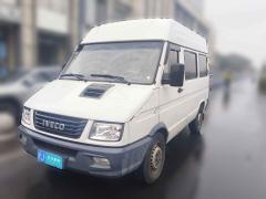 [上海·沪J] 依维柯依维柯得意2017款 2.5T A35客车5-7座47Z5