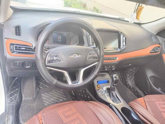 [南通·苏F] 二手奇瑞瑞虎72016款 2.0L CVT耀目版