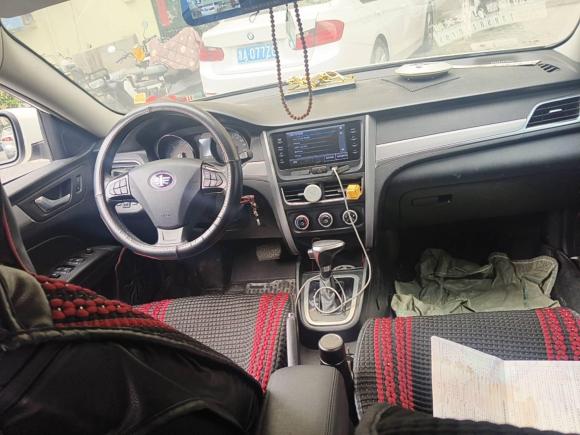 [杭州·浙A] 二手奔腾奔腾B302016款 1.6L 自动尊享型