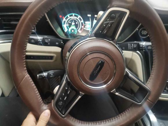 [武汉·鄂A] 二手众泰众泰T7002017款 1.8T 双离合旗舰型