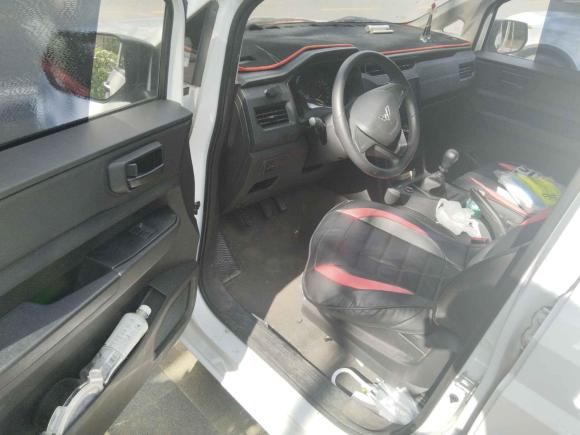 [南京·苏A] 二手五菱汽车五菱宏光PLUS2020款 1.5L 手动标准型 5座