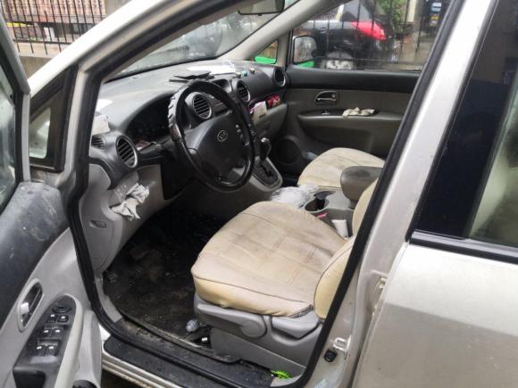 [台州·浙J] 二手起亚佳乐2011款 2.0L 7座自动标准版