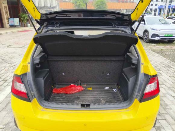 [南通·苏F] 二手斯柯达晶锐2015款 1.6L 自动运动版