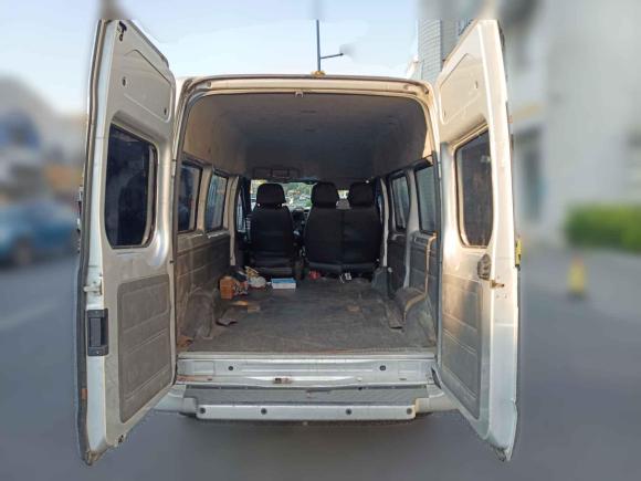 [无锡·苏B] 二手福特新世代全顺2016款 2.2T短轴6座中顶多功能车