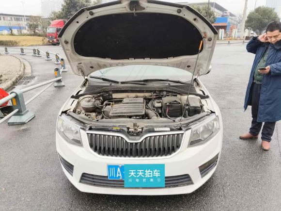 [成都·川A] 二手斯柯达明锐2017款 经典款 1.6L 手动标准版