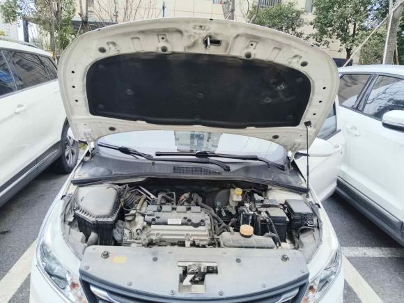 [杭州·浙A] 二手宝骏宝骏3102017款 1.5L 自动时尚型