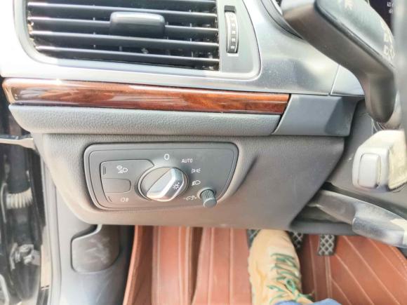 [南京·苏A] 二手奥迪奥迪A6L2016款 30 FSI 舒适型