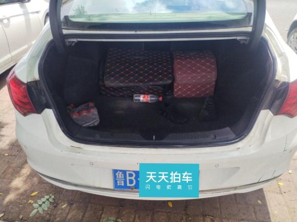 [青岛·鲁B] 二手广汽传祺传祺GA62016款 235T DCT精英版