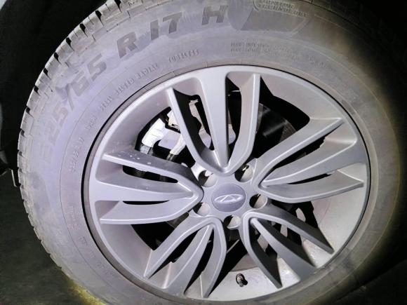 [上海·赣F] 二手奇瑞瑞虎52015款 2.0L CVT家悦版