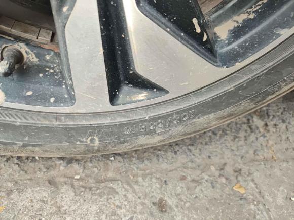 [南通·苏F] 二手荣威荣威3602017款 1.5L 自动豪华版