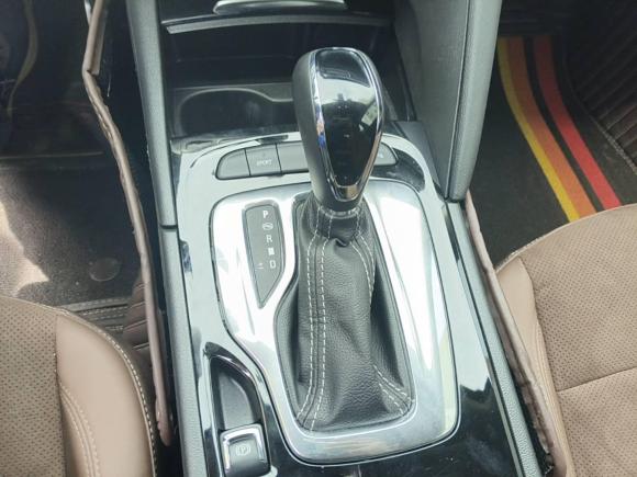 [上海·苏U] 二手别克君威2017款 28T 尊享型