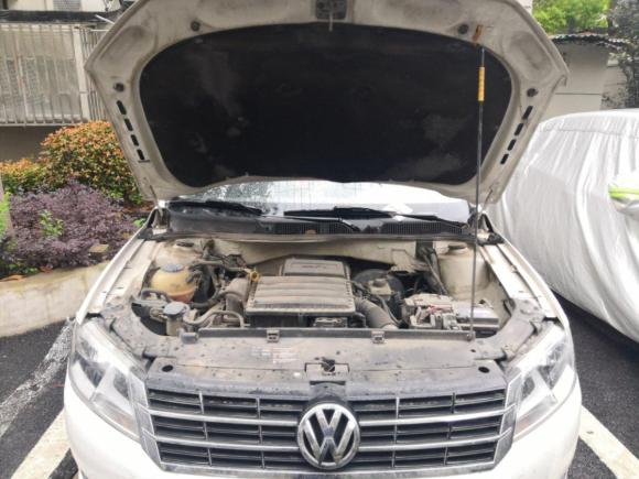 [上海·皖L] 二手大众朗逸2013款 改款经典 1.6L 自动风尚版