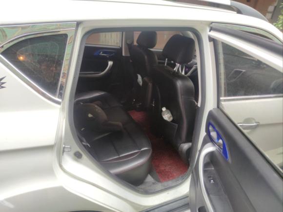 [宁波·浙B] 二手长安长安CS352015款 1.6L 手动豪华型 国V