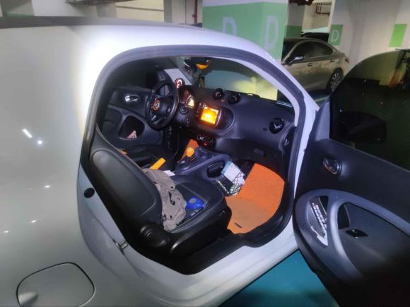 [深圳·粤B] 二手smartsmart fortwo2018款 0.9T 66千瓦硬顶先锋版 国V