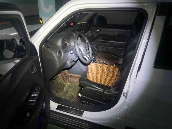 [合肥·鄂A] 二手Jeep自由客2015款 2.0L 运动版