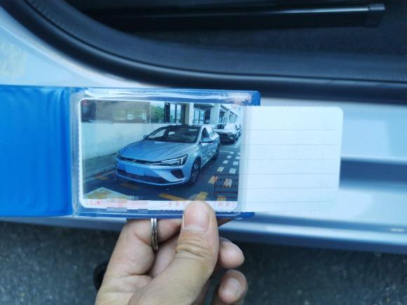 [上海·沪A] 二手飞凡汽车飞凡ER62020款 620km 智享版