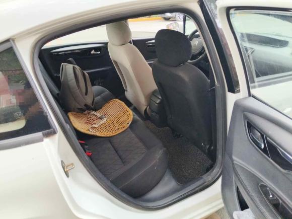 [西安·陕A] 二手雪铁龙世嘉2016款 经典 三厢 1.6L 手动CNG