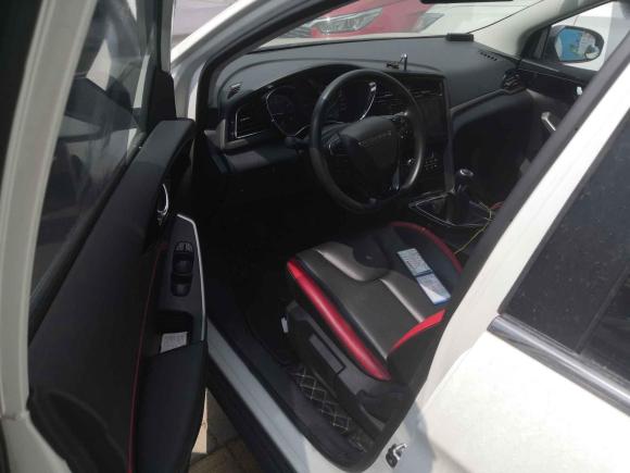 [深圳·贵C] 二手启辰启辰D602018款 1.6L 手动智联精英版