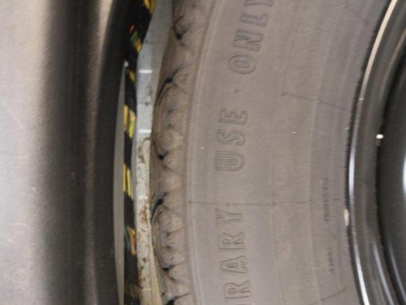 [上海·沪H] 二手路虎揽胜极光2013款 2.0T 5门耀动版