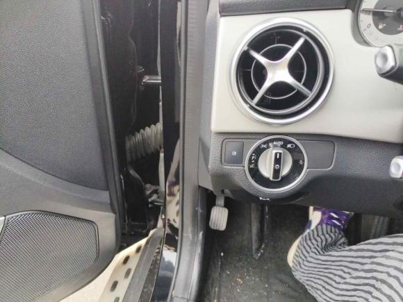 [南京·苏A] 二手奔驰奔驰GLK级2015款 GLK 260 4MATIC 时尚型 极致版