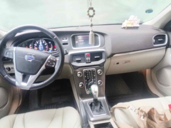 [宁波·浙B] 二手沃尔沃沃尔沃V402013款 2.0T 智雅版