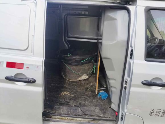 [上海·苏F] 二手金杯小海狮X302023款 1.5L 超享型厢货2/5座无空调版SWC15M