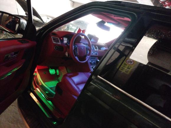 [南昌·赣E] 二手路虎揽胜运动版2011款 3.0 TDV6 柴油版