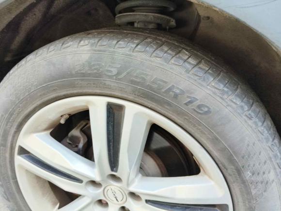 [上海·陕G] 二手众泰众泰T7002017款 1.8T 双离合尊享型