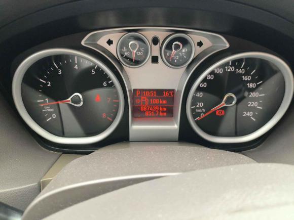 [苏州·苏M] 二手福特福克斯2011款 两厢 1.8L 自动时尚型